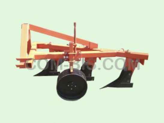 Трехкорпусный плуг ПЛ-25х3