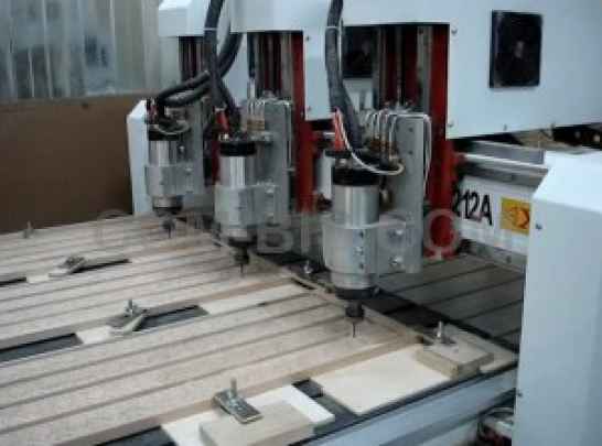 Трехшпиндельный фрезерный станок с ЧПУ CNC-1318-3shp