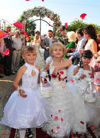 Ведущая неповторимых событий