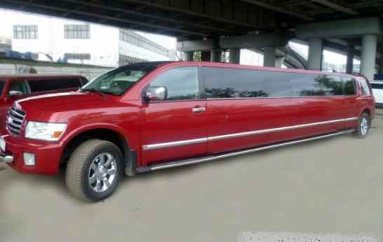 Прокат красного лимузина инфинити