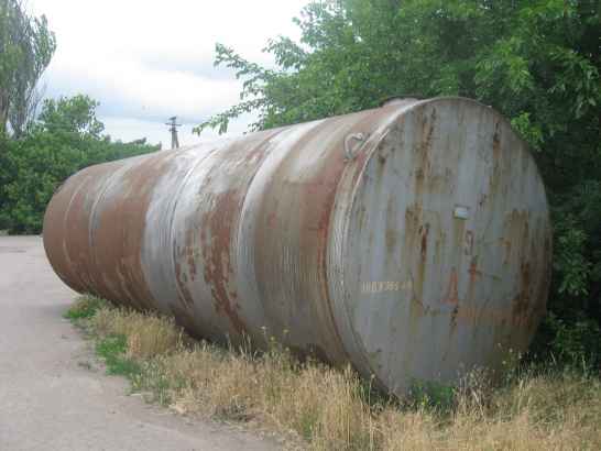 Емкость пищевая/техническая-  эмалированная, черный метал.,100м.куб