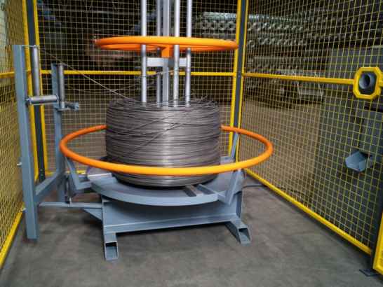 Правильно-отрезная машина для проволоки (Польша)