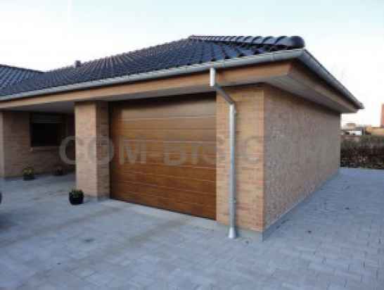 Ворота гаражные секционные Алютех CLASSIC