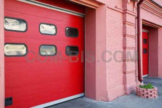 Ворота промышленные секционные Алютех