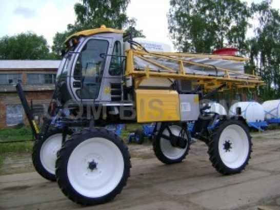 Самоходный опрыскиватель Boguslav IBIS-2500-18П