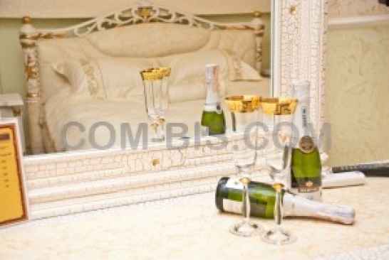 Номер VIP для молодожен (белый) ГРК 