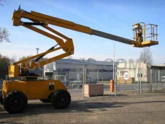 Аренда подъемник самоходный Haulotte HA15DX