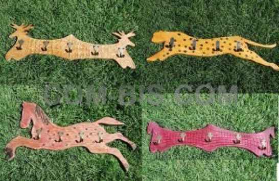 Вешалка резная ручной работы СИМ