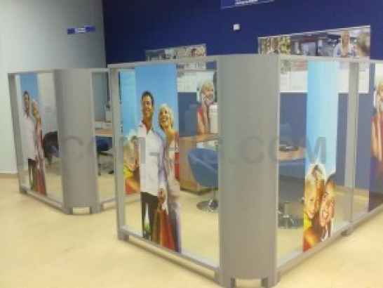 Монтаж офисных перегородок дверей