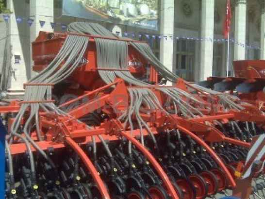 Шланги семяпроводы для сеялок пневматических Flexadux