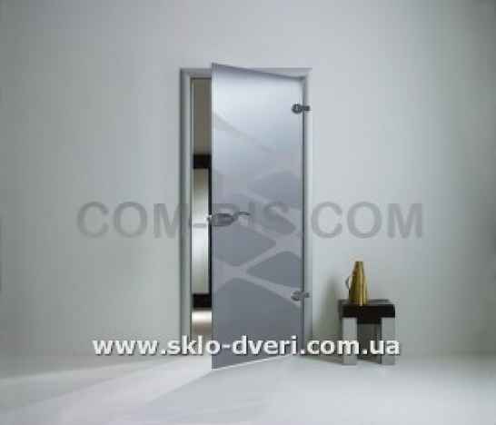 Стеклянная межкомнатная дверь 